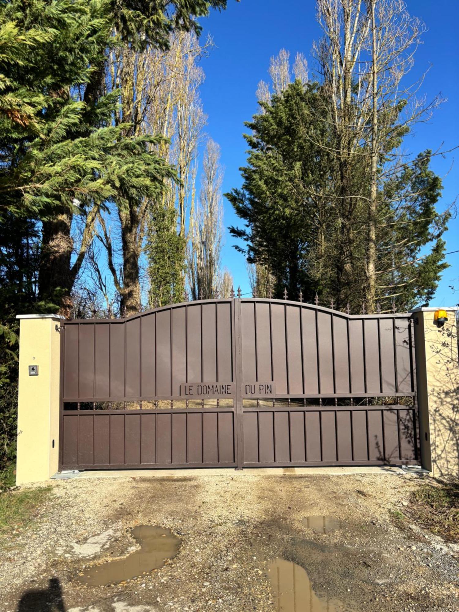 Le Domaine Du Pin Bed & Breakfast Chatillon sur Chalaronne Bagian luar foto